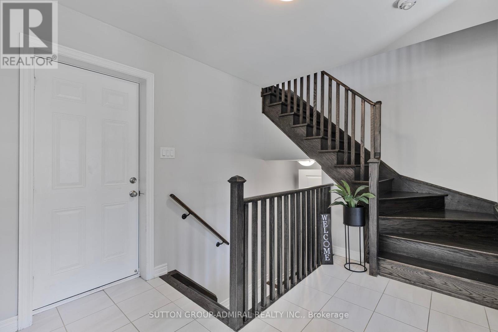 1 Haymarket Drive, Brampton, Ontario  L7A 5C4 - Photo 7 - W12408574