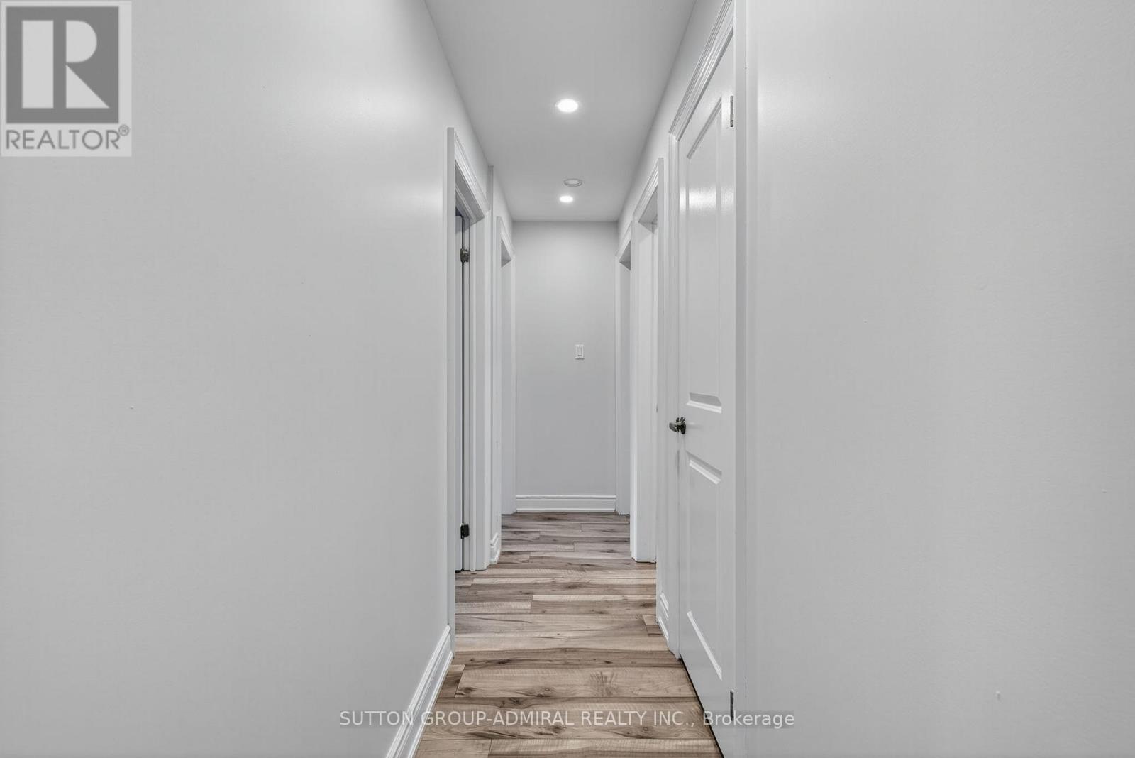 34 Knox Avenue, Toronto, Ontario  M9L 2M3 - Photo 18 - W12408587