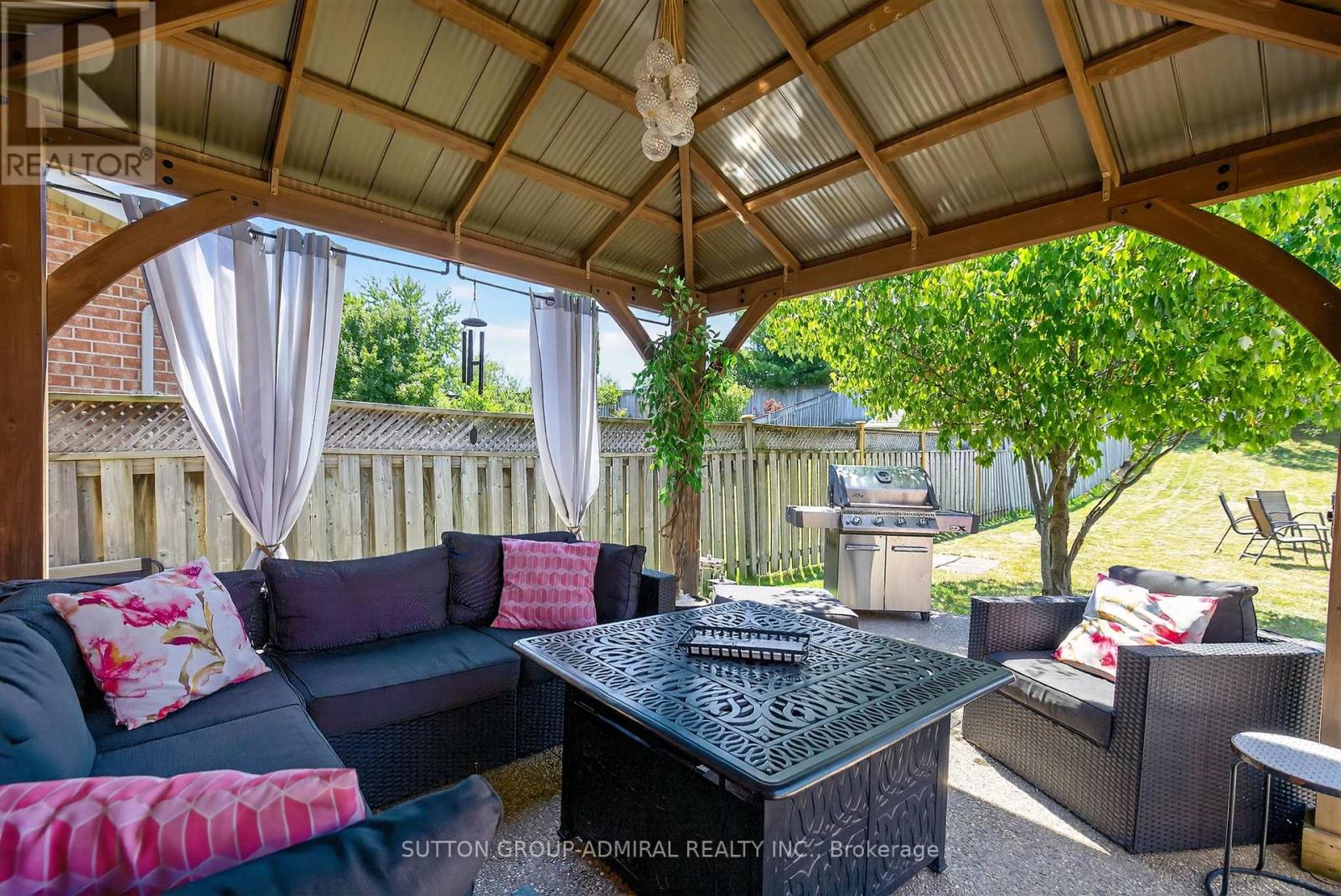 93 Harvest Moon Drive, Caledon, Ontario  L7E 2K8 - Photo 46 - W12408612