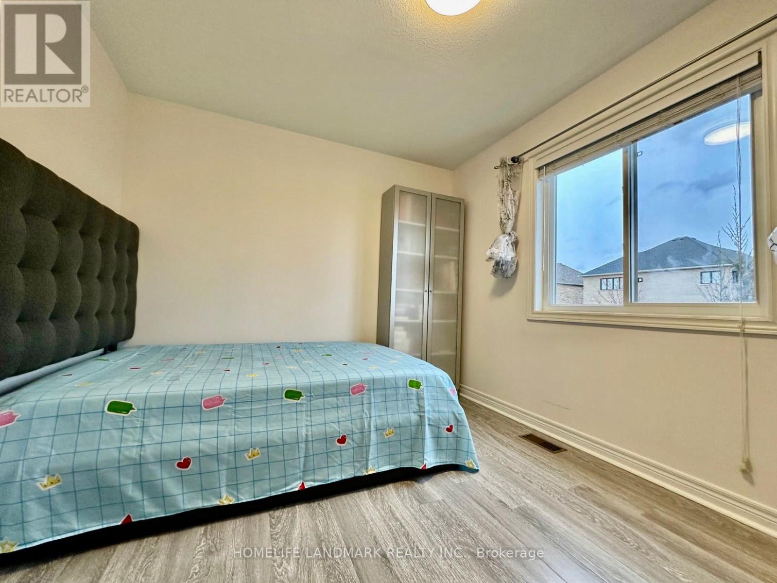 59 Faris Street, Bradford West Gwillimbury, Ontario  L3Z 0C5 - Photo 16 - N12429338