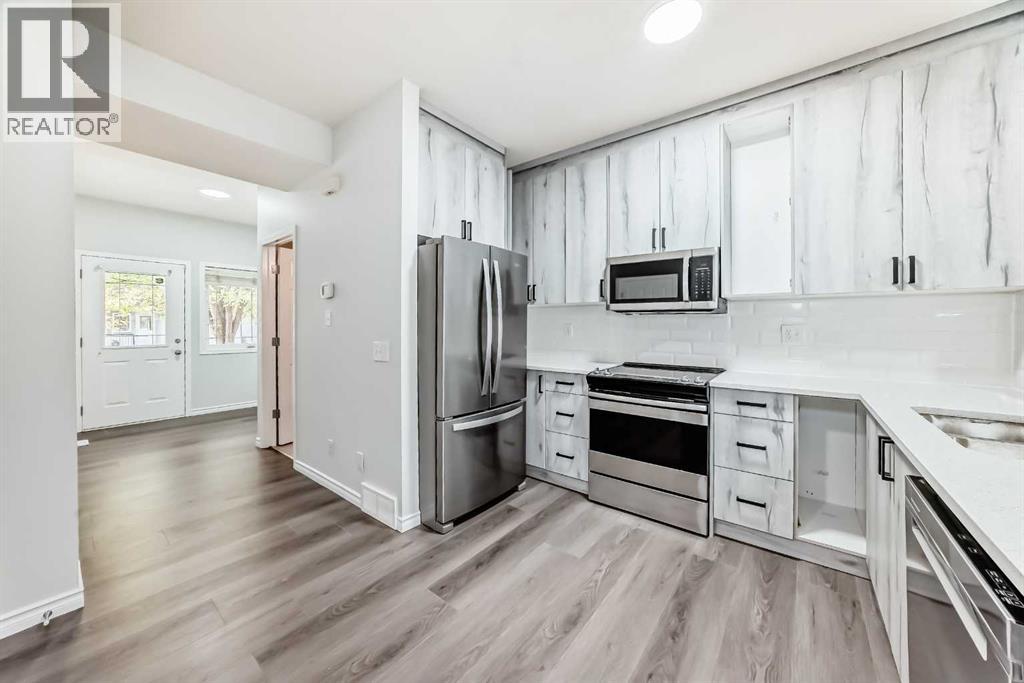 92 Simcoe Place Sw, Calgary, Alberta  T3H 4T8 - Photo 8 - A2260319