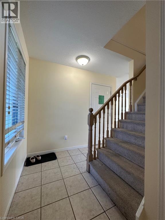 76 Templewood Drive, Kitchener, Ontario  N2R 1X3 - Photo 4 - 40773827
