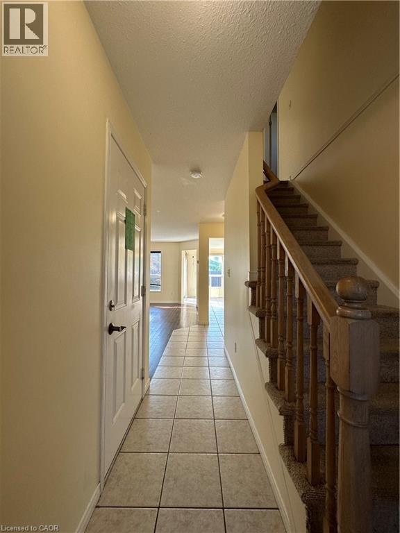 76 Templewood Drive, Kitchener, Ontario  N2R 1X3 - Photo 5 - 40773827