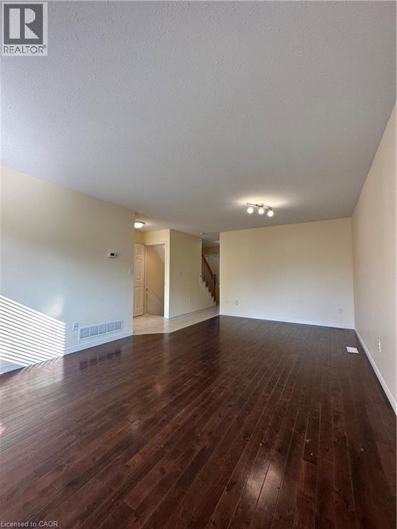 76 Templewood Drive, Kitchener, Ontario  N2R 1X3 - Photo 8 - 40773827
