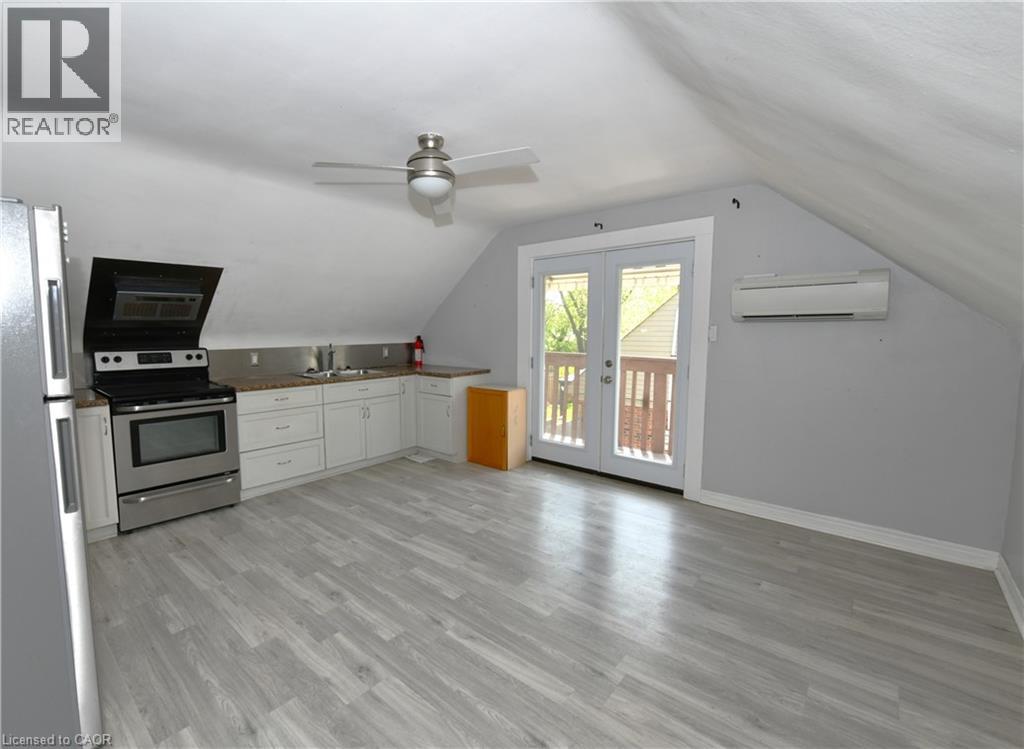 2070 Churchill Avenue, Burlington, Ontario  L7R 3T7 - Photo 11 - 40727733