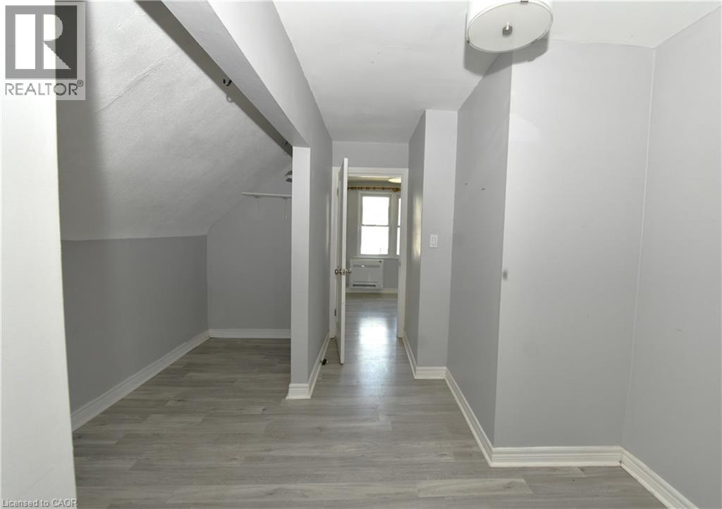 2070 Churchill Avenue, Burlington, Ontario  L7R 3T7 - Photo 12 - 40727733