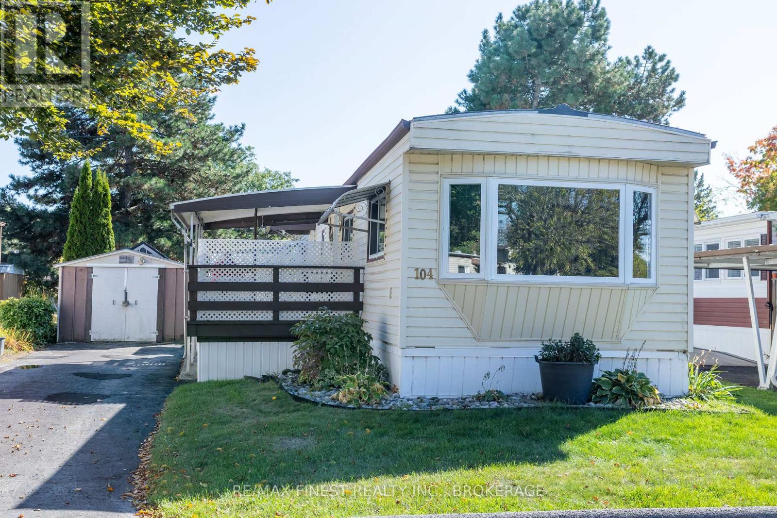 104 WORTHINGTON WAY, Kingston, Ontario