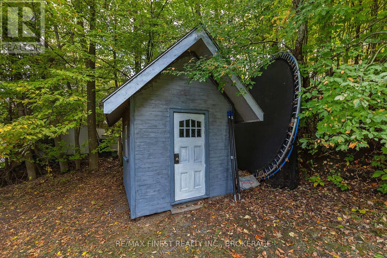 1018 Leadbeater Lane, Frontenac, Ontario  K0H 2L0 - Photo 38 - X12429528
