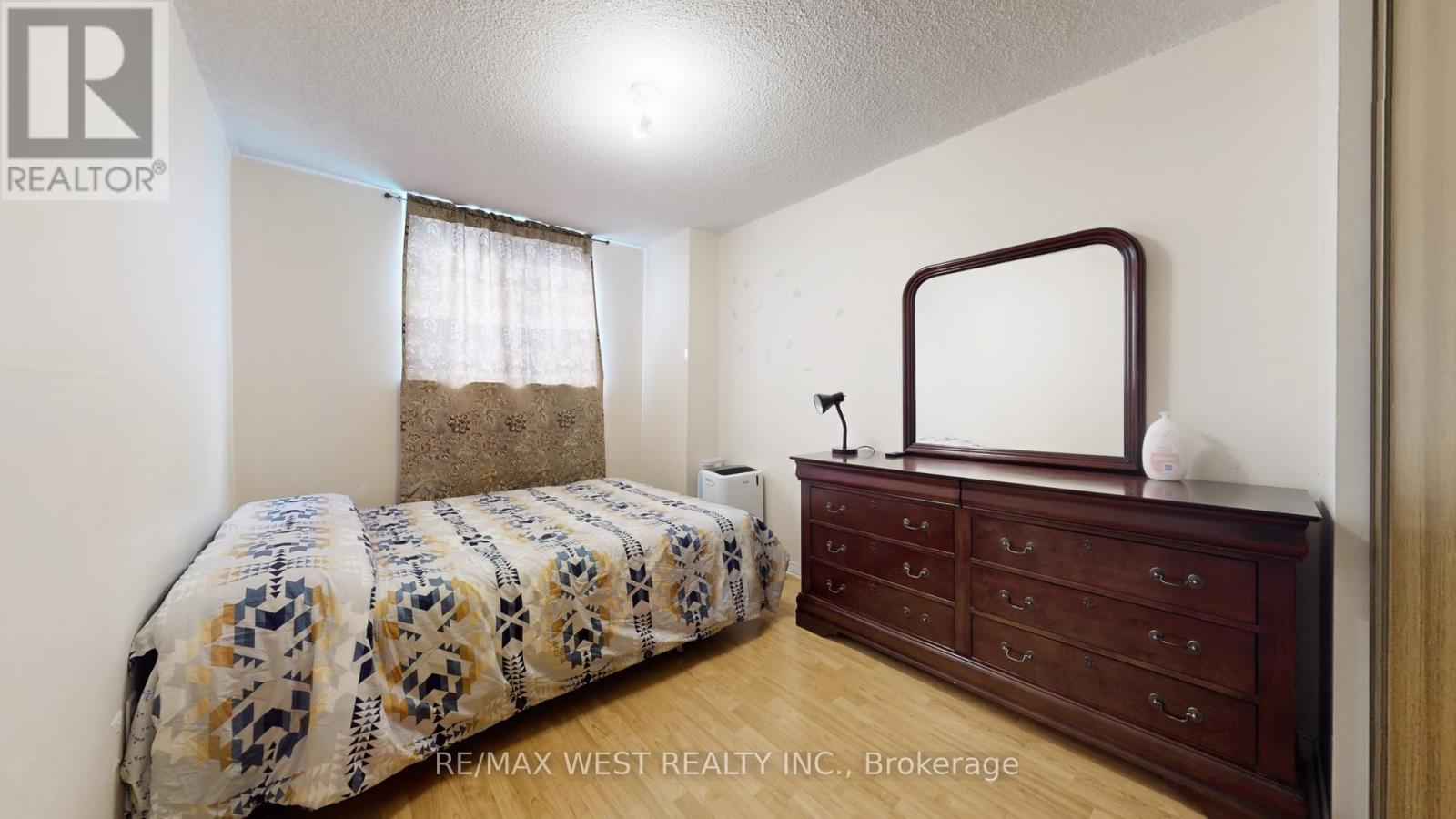 210 - 940 Caledonia Road, Toronto, Ontario  M6B 3Y4 - Photo 13 - W12429322