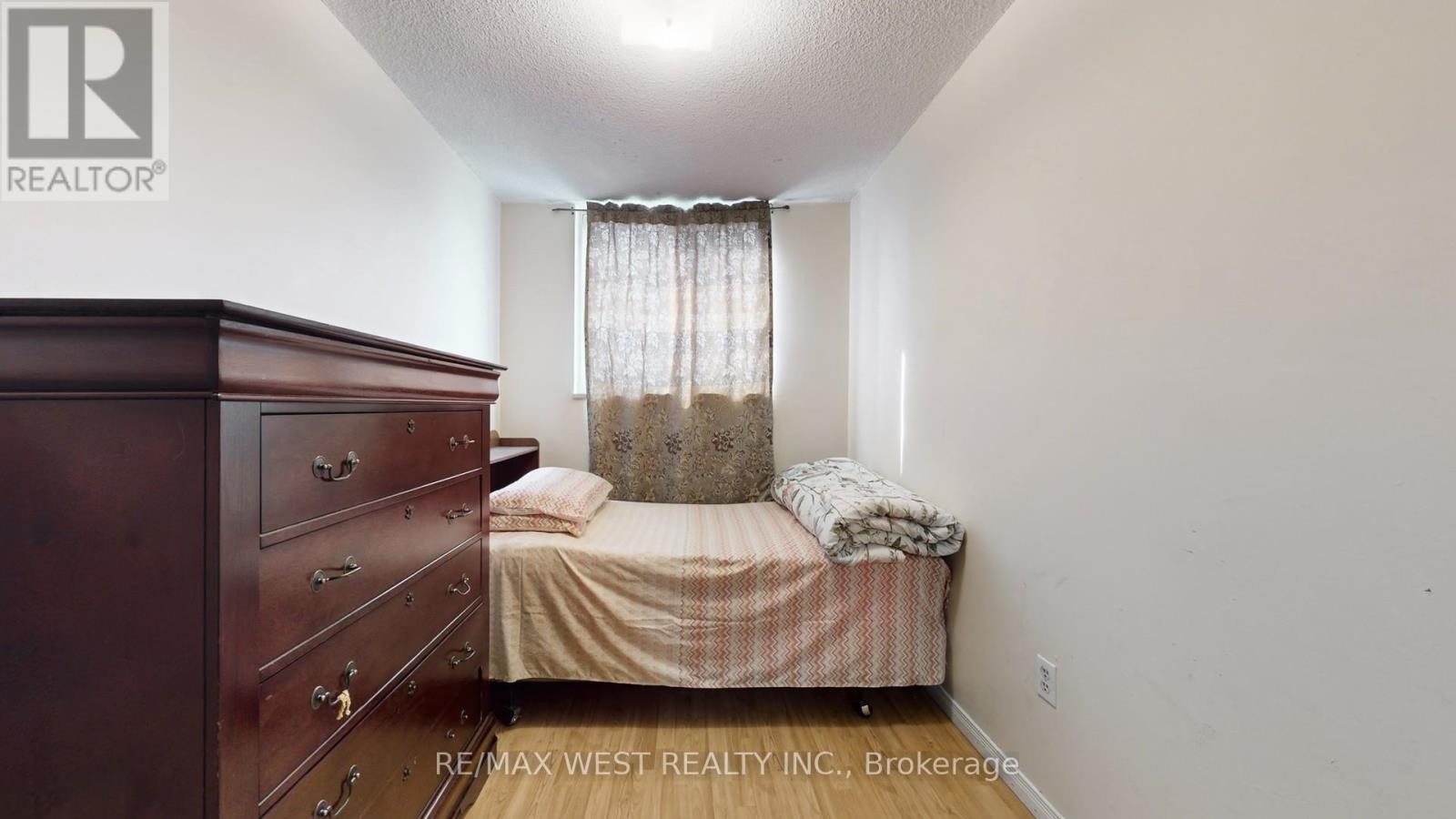 210 - 940 Caledonia Road, Toronto, Ontario  M6B 3Y4 - Photo 17 - W12429322