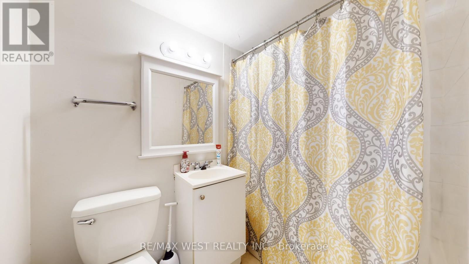 210 - 940 Caledonia Road, Toronto, Ontario  M6B 3Y4 - Photo 18 - W12429322