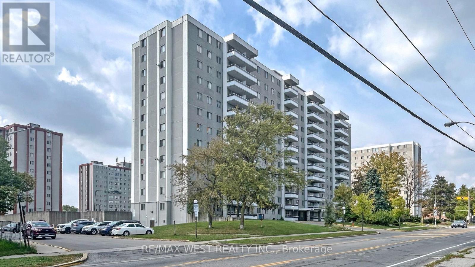 210 - 940 Caledonia Road, Toronto, Ontario  M6B 3Y4 - Photo 2 - W12429322