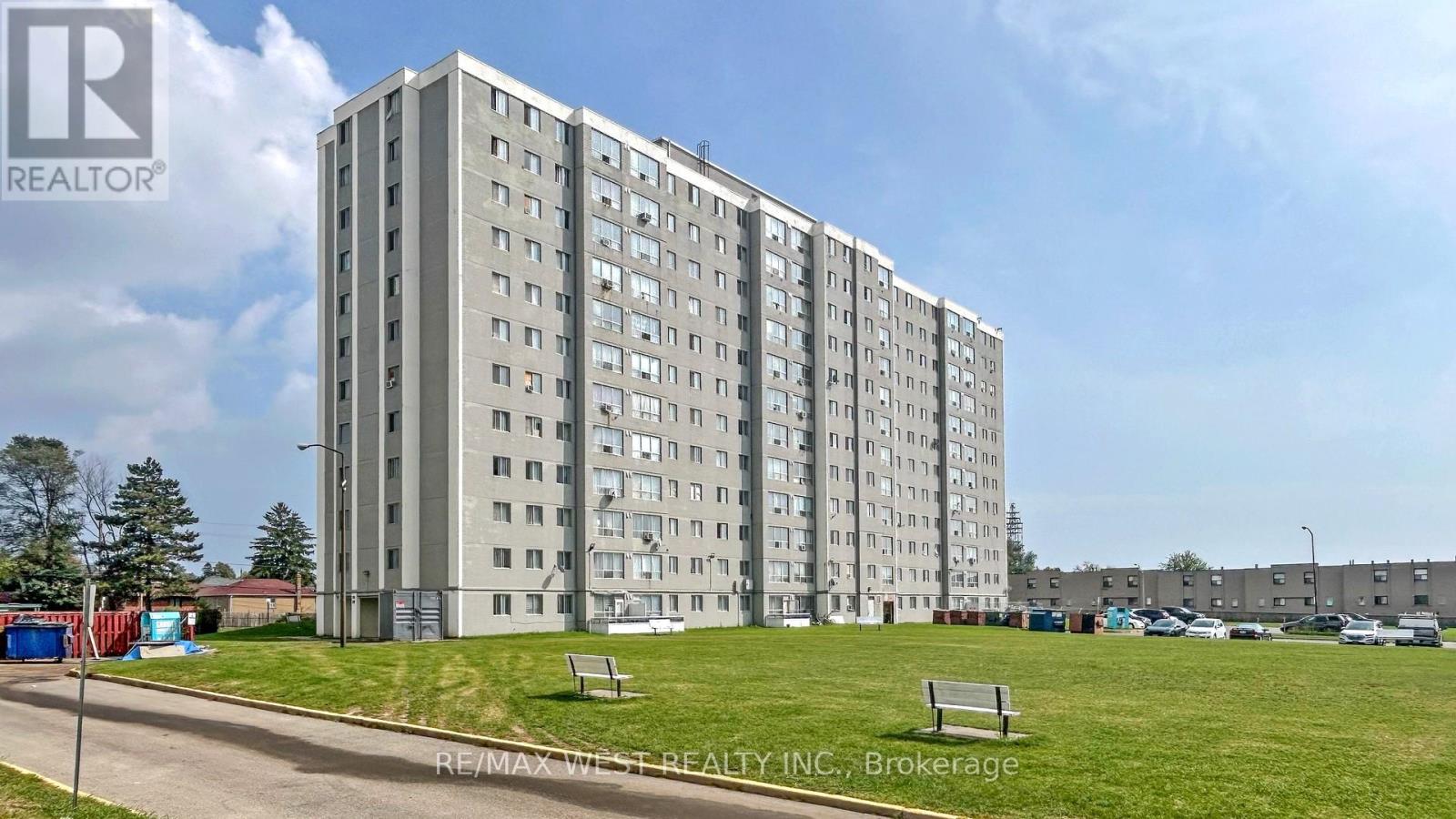 210 - 940 Caledonia Road, Toronto, Ontario  M6B 3Y4 - Photo 20 - W12429322