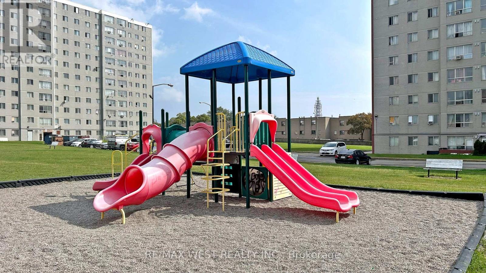 210 - 940 Caledonia Road, Toronto, Ontario  M6B 3Y4 - Photo 21 - W12429322