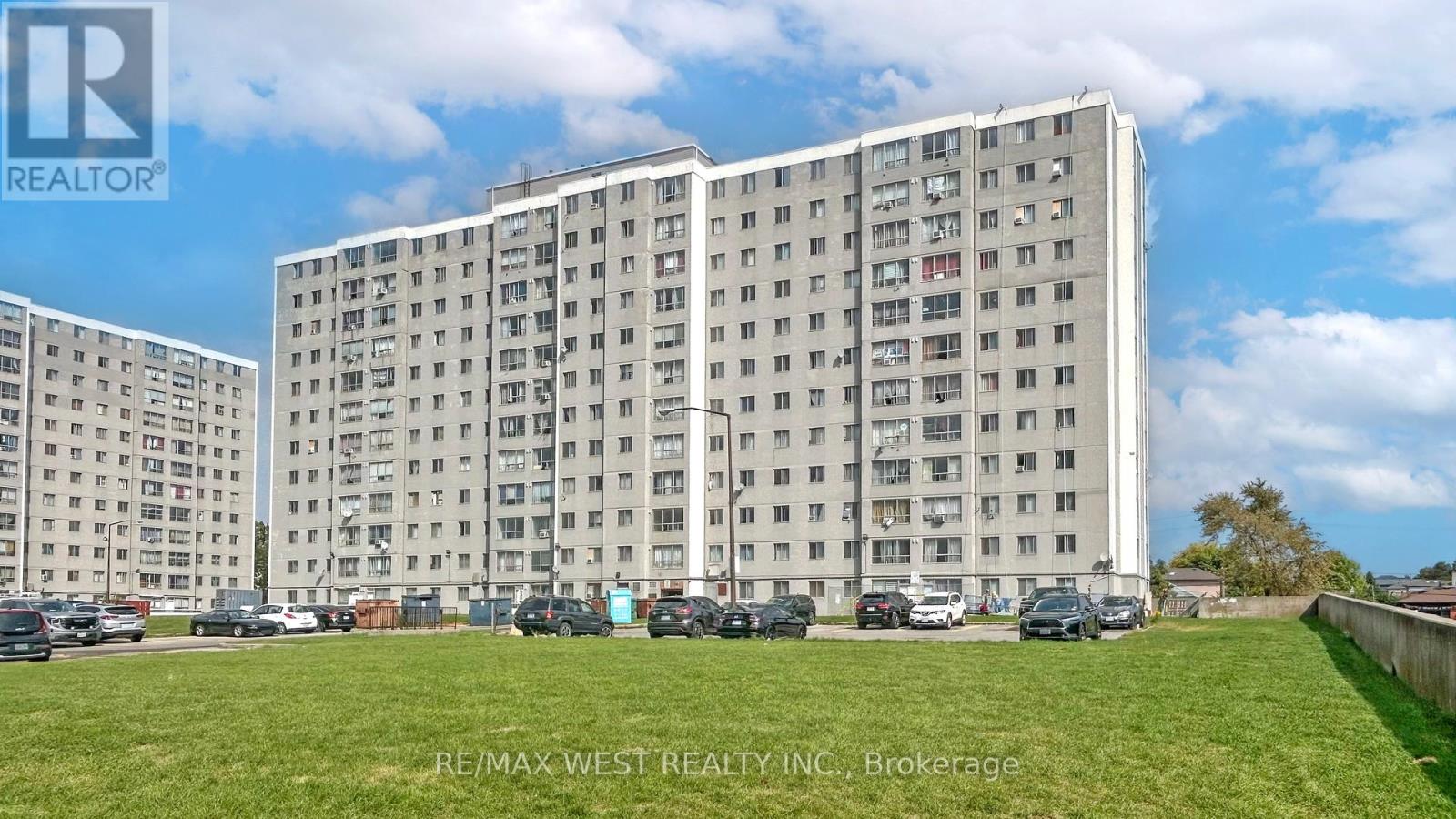 210 - 940 Caledonia Road, Toronto, Ontario  M6B 3Y4 - Photo 22 - W12429322