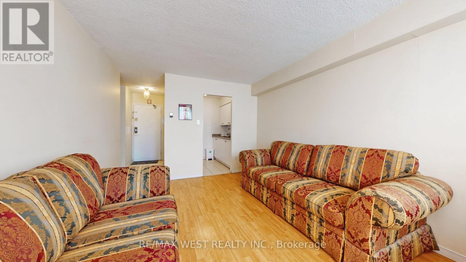 210 - 940 Caledonia Road, Toronto, Ontario  M6B 3Y4 - Photo 8 - W12429322