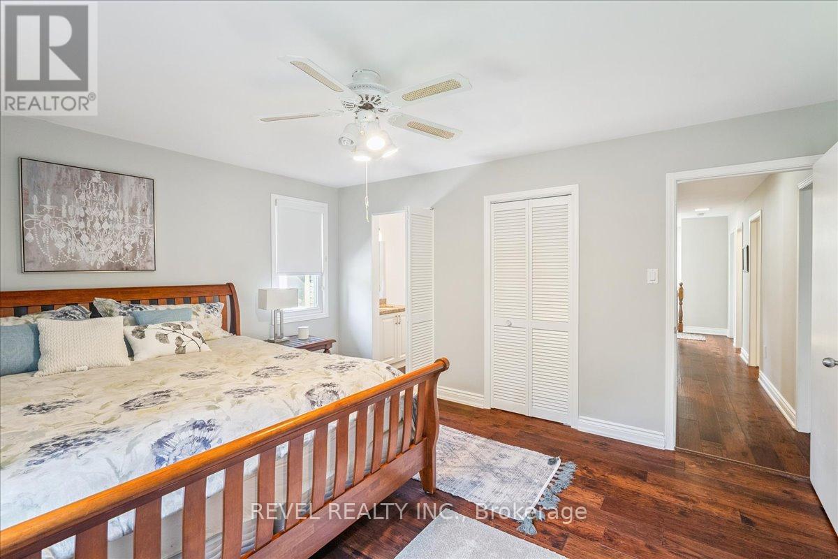 15 Ireson Road, Burlington, Ontario  L7R 3X5 - Photo 24 - W12429324