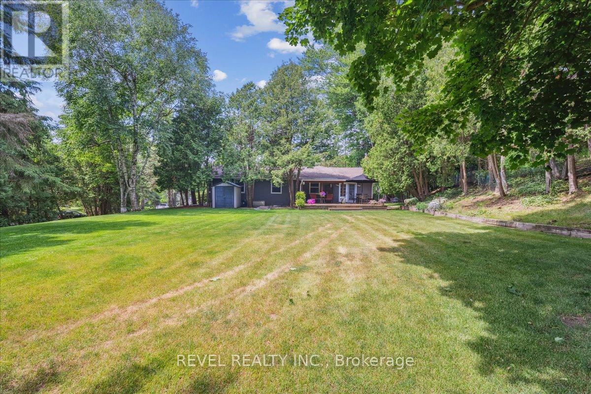 15 Ireson Road, Burlington, Ontario  L7R 3X5 - Photo 37 - W12429324