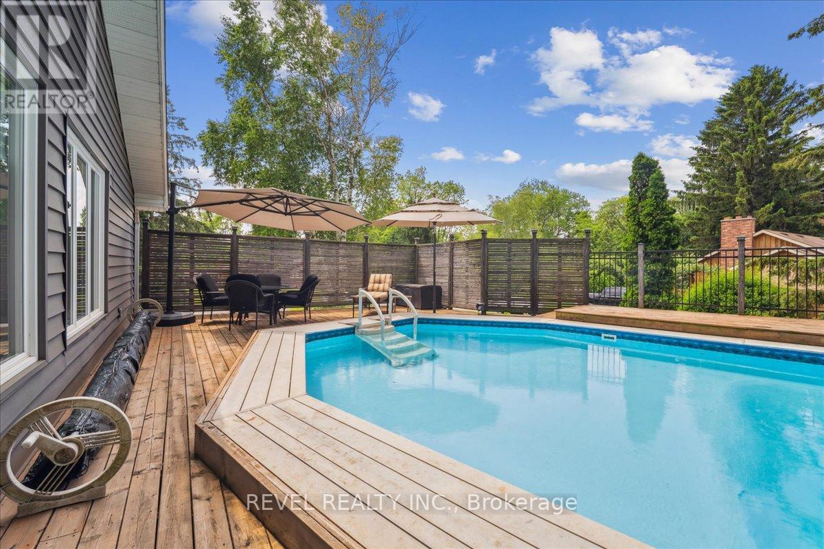 15 Ireson Road, Burlington, Ontario  L7R 3X5 - Photo 42 - W12429324