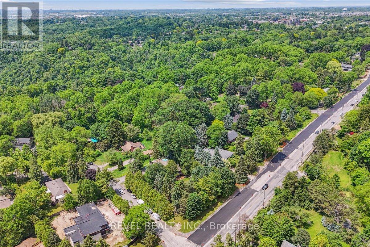 15 Ireson Road, Burlington, Ontario  L7R 3X5 - Photo 47 - W12429324