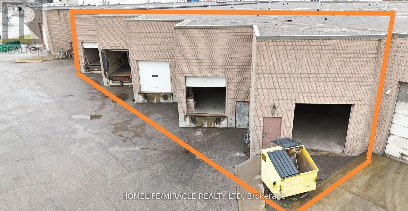 1235 Shawson Drive, Mississauga, Ontario  L4W 1C4 - Photo 3 - W12429333