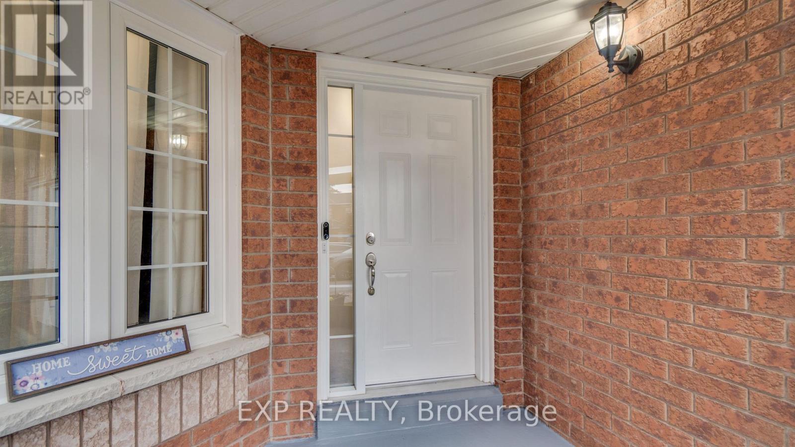 7159 Spyglass Crescent, Mississauga, Ontario  L5N 7H3 - Photo 2 - W12429339