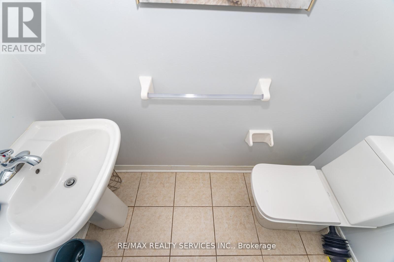 65 Fann Drive, Brampton, Ontario  L7A 4L3 - Photo 28 - W12429355