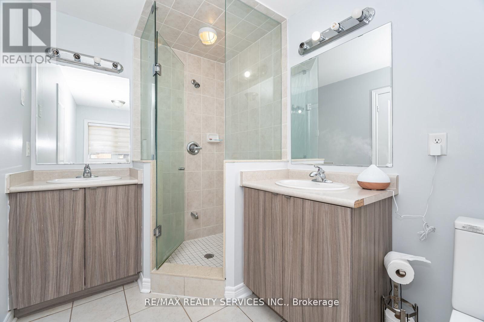 65 Fann Drive, Brampton, Ontario  L7A 4L3 - Photo 31 - W12429355