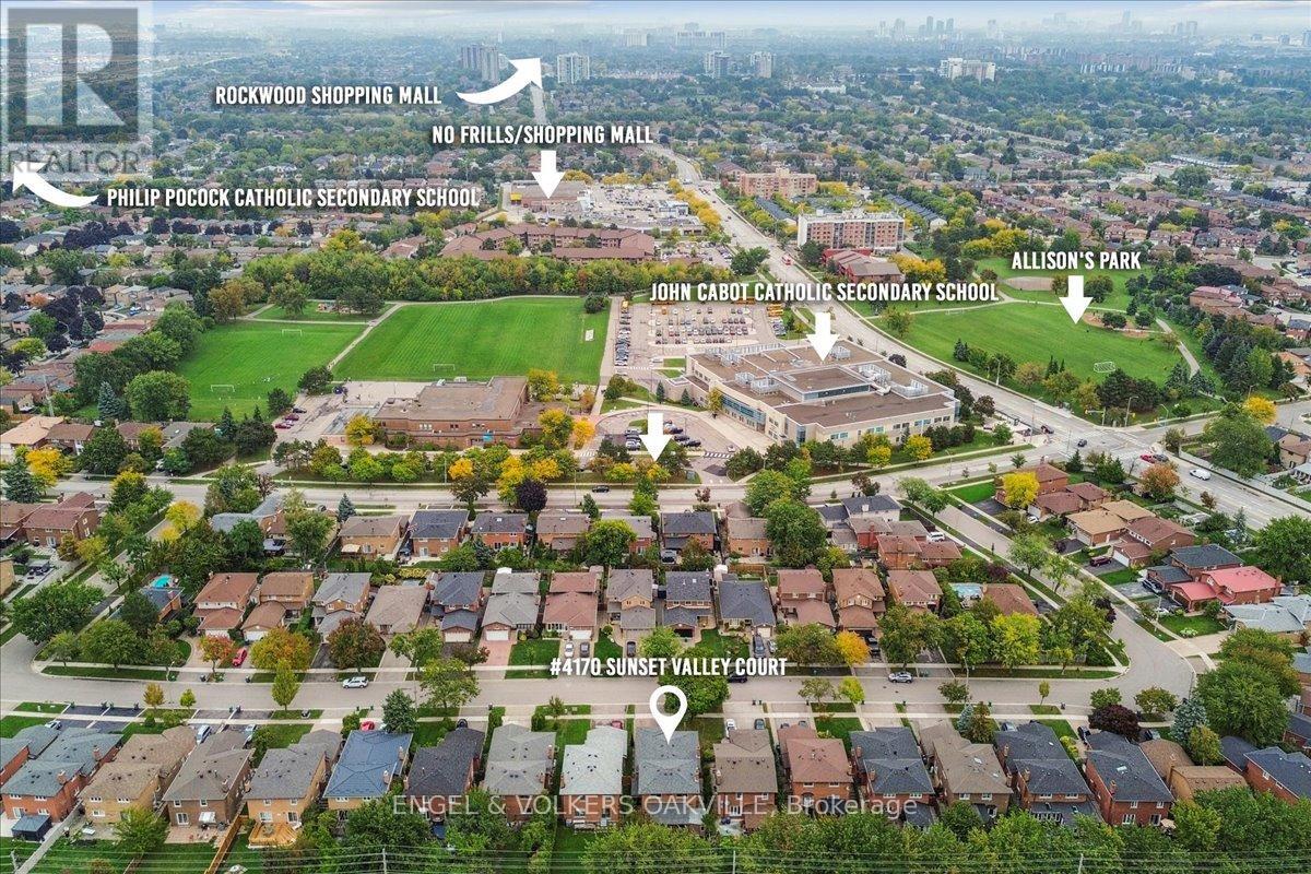 4170 Sunset Valley Court, Mississauga, Ontario  L4W 3L5 - Photo 42 - W12429358