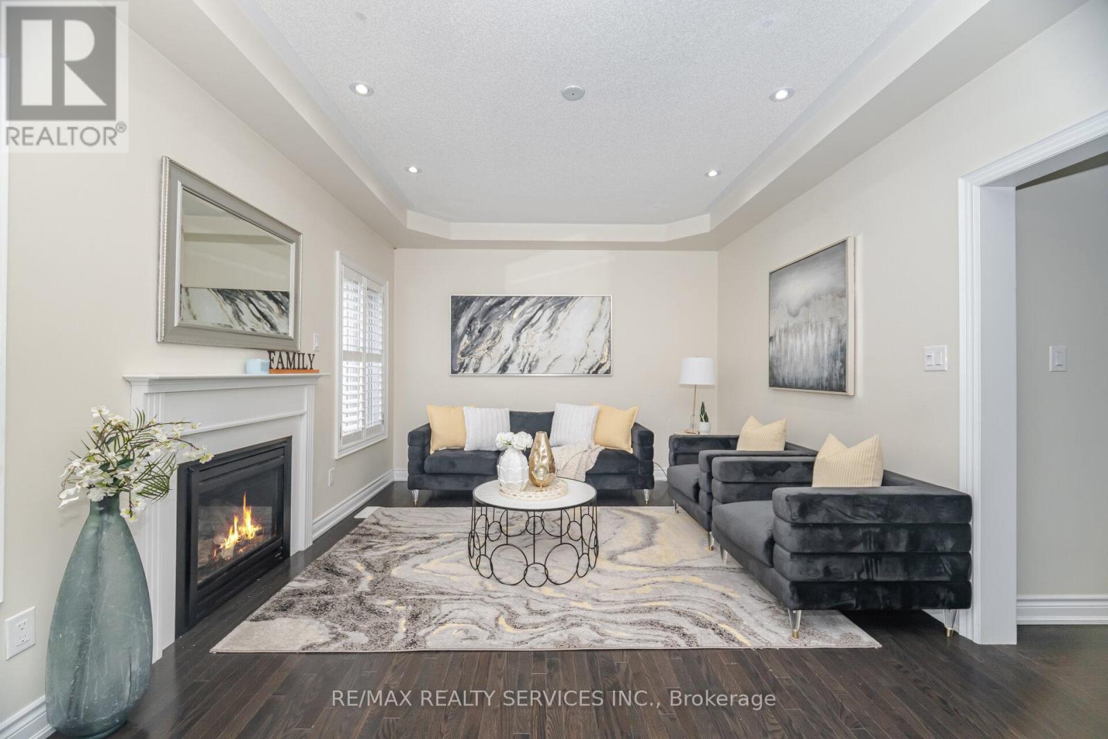 6 Beacon Hill Drive, Brampton, Ontario  L6X 0V6 - Photo 19 - W12429362