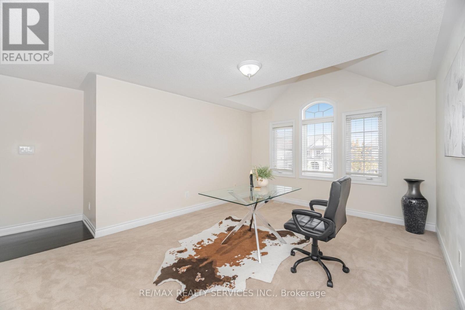 6 Beacon Hill Drive, Brampton, Ontario  L6X 0V6 - Photo 31 - W12429362