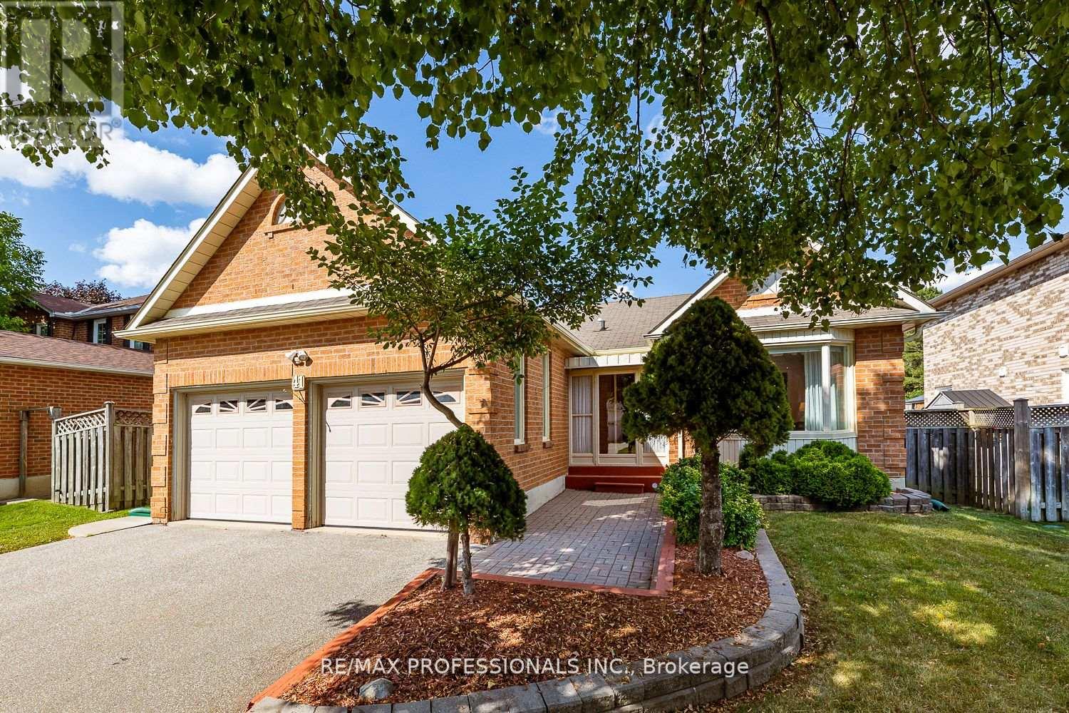 41 MCCABE CRESCENT, Caledon, Ontario