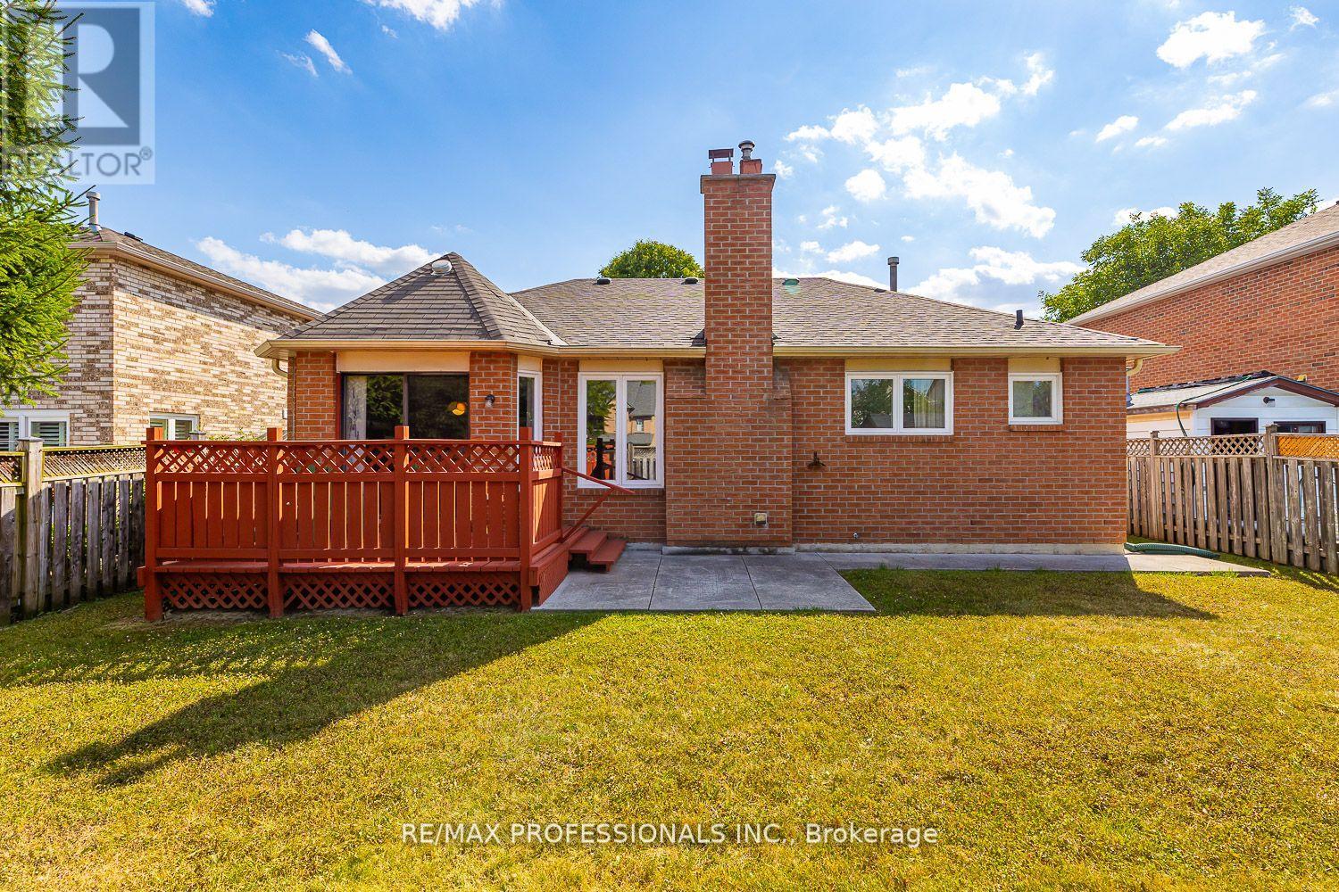 41 Mccabe Crescent, Caledon, Ontario  L7E 5W8 - Photo 24 - W12429366