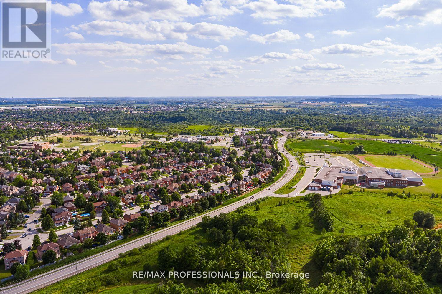 41 Mccabe Crescent, Caledon, Ontario  L7E 5W8 - Photo 30 - W12429366