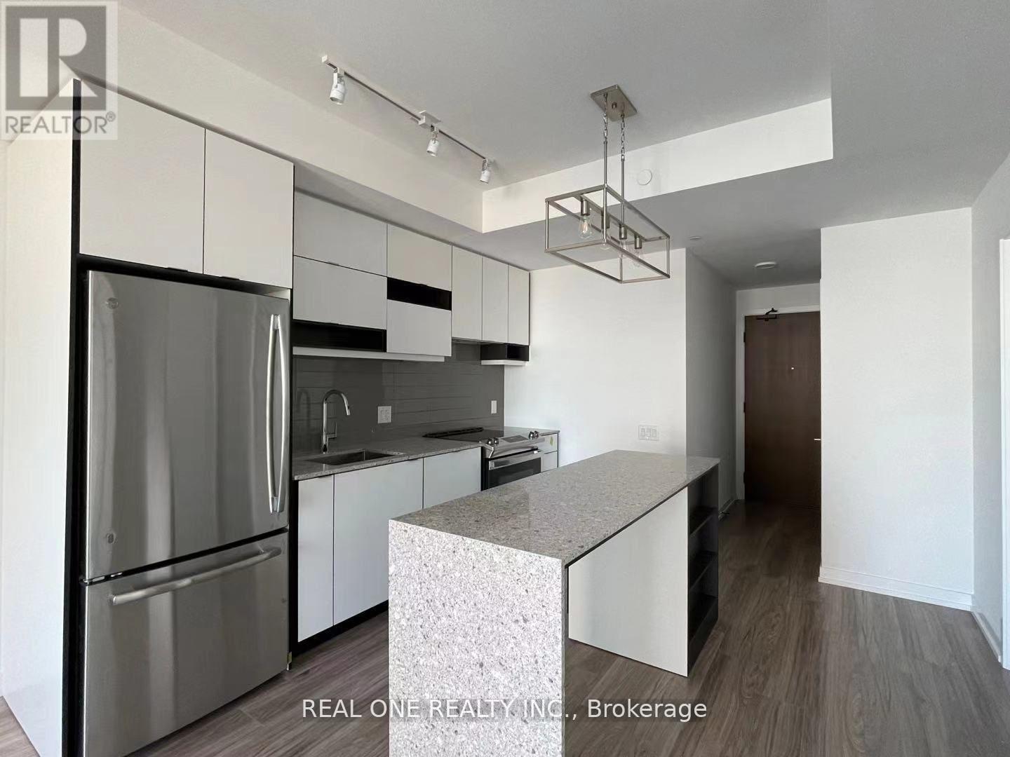1907 - 4065 Confederation Parkway, Mississauga, Ontario  L5B 0L4 - Photo 9 - W12429395