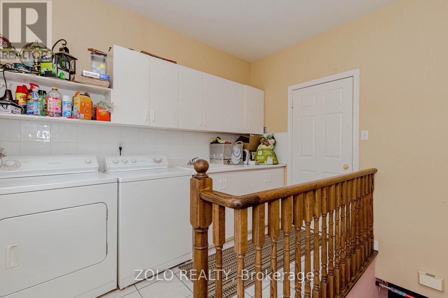 1474 Rosemanor Drive, Mississauga, Ontario  L5M 5M4 - Photo 18 - W12429418