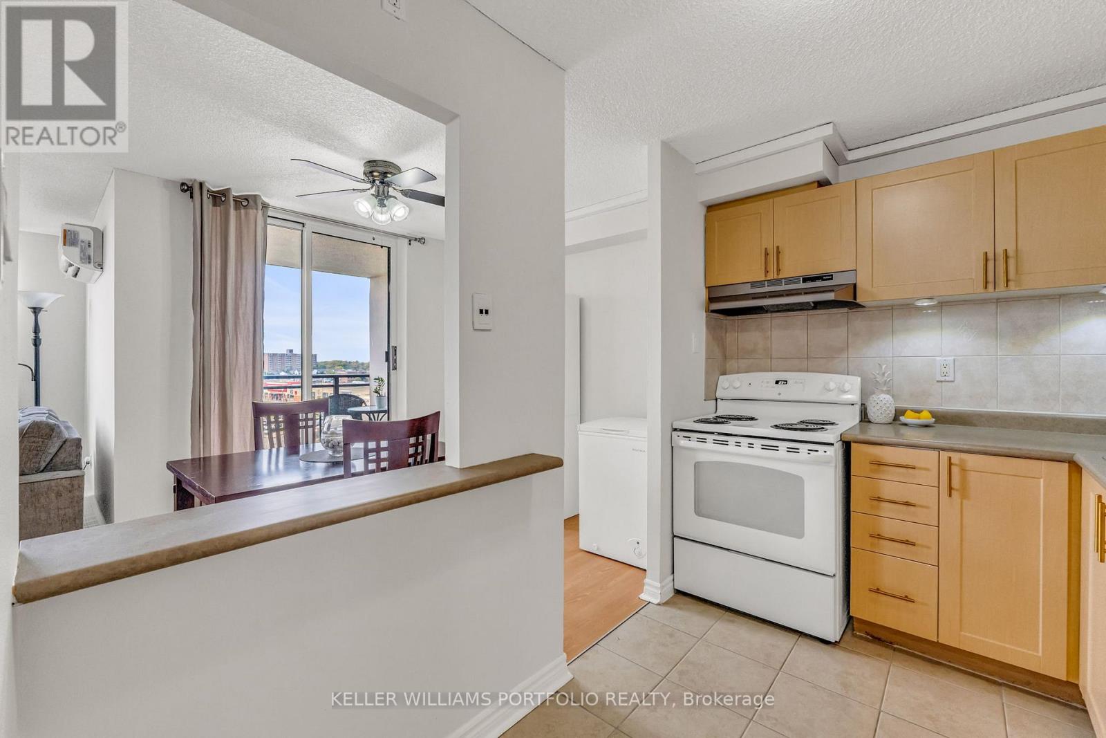 901 - 2900 Battleford Road, Mississauga, Ontario  L5N 2V9 - Photo 5 - W12429431