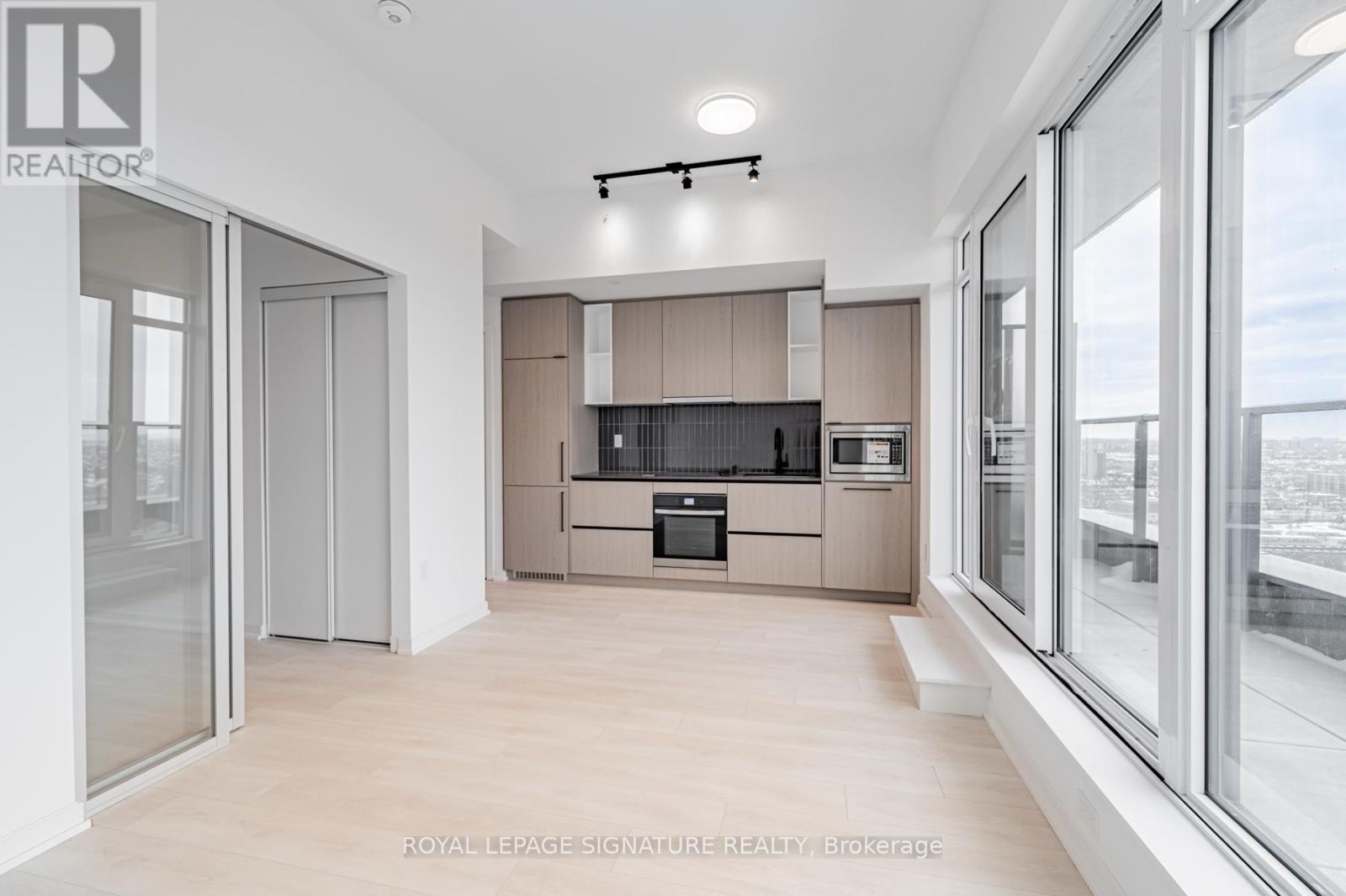 2307 - 1285 Dupont Street, Toronto, Ontario  M6H 0E3 - Photo 10 - W12429434