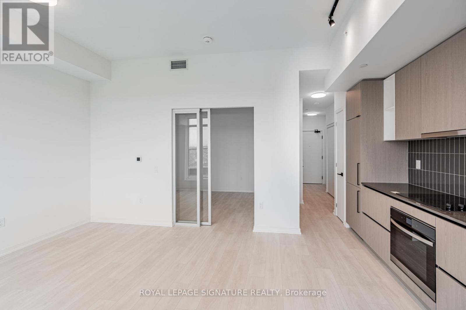 2307 - 1285 Dupont Street, Toronto, Ontario  M6H 0E3 - Photo 21 - W12429434