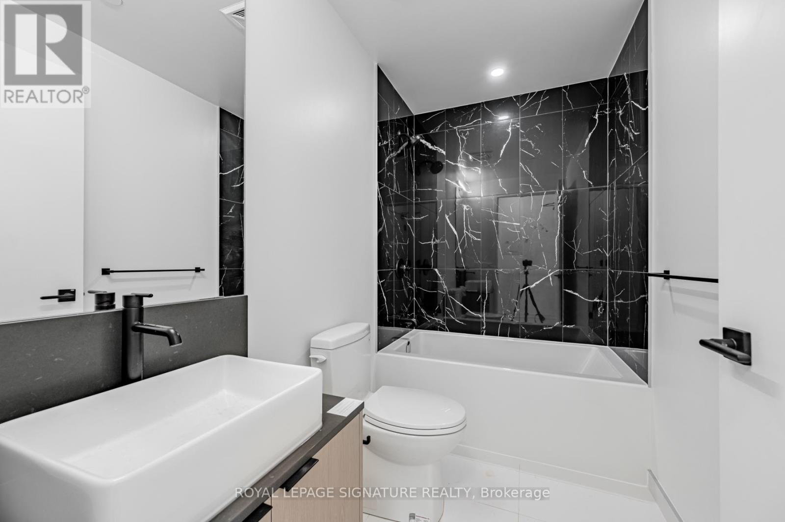 2307 - 1285 Dupont Street, Toronto, Ontario  M6H 0E3 - Photo 26 - W12429434