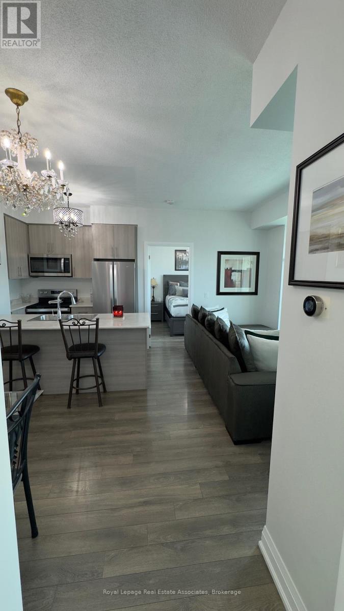 801 - 65 Yorkland Boulevard, Brampton, Ontario  L6P 4M5 - Photo 10 - W12429435