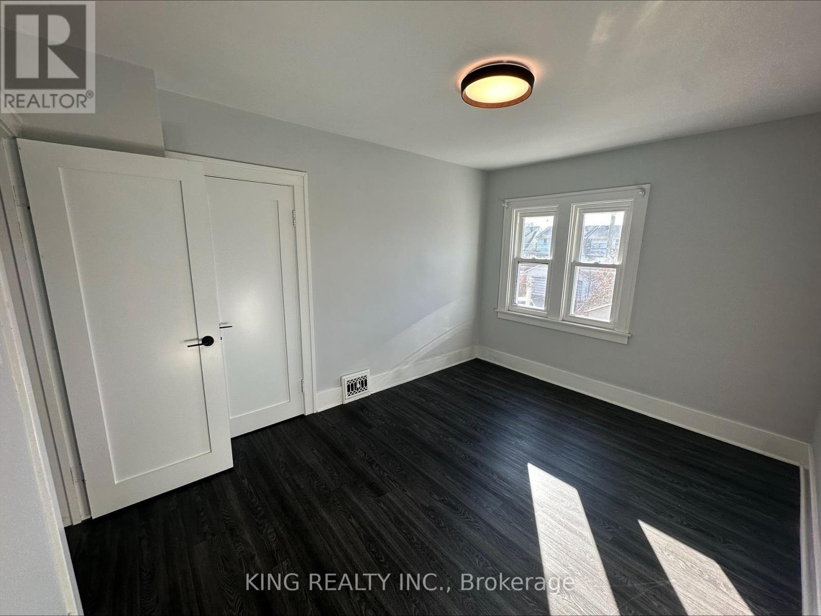 Main - 1243 Bruce Avenue, Windsor, Ontario  N8X 1X2 - Photo 8 - X12427719