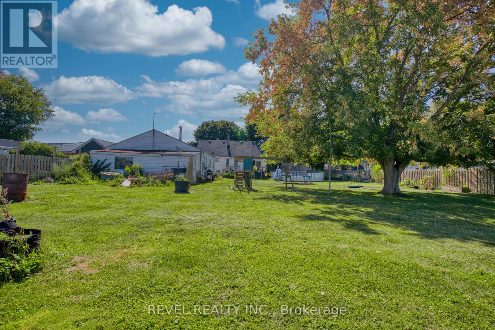15330 Plover Mills Road, Middlesex Centre, Ontario  N0M 2A0 - Photo 18 - X12429501