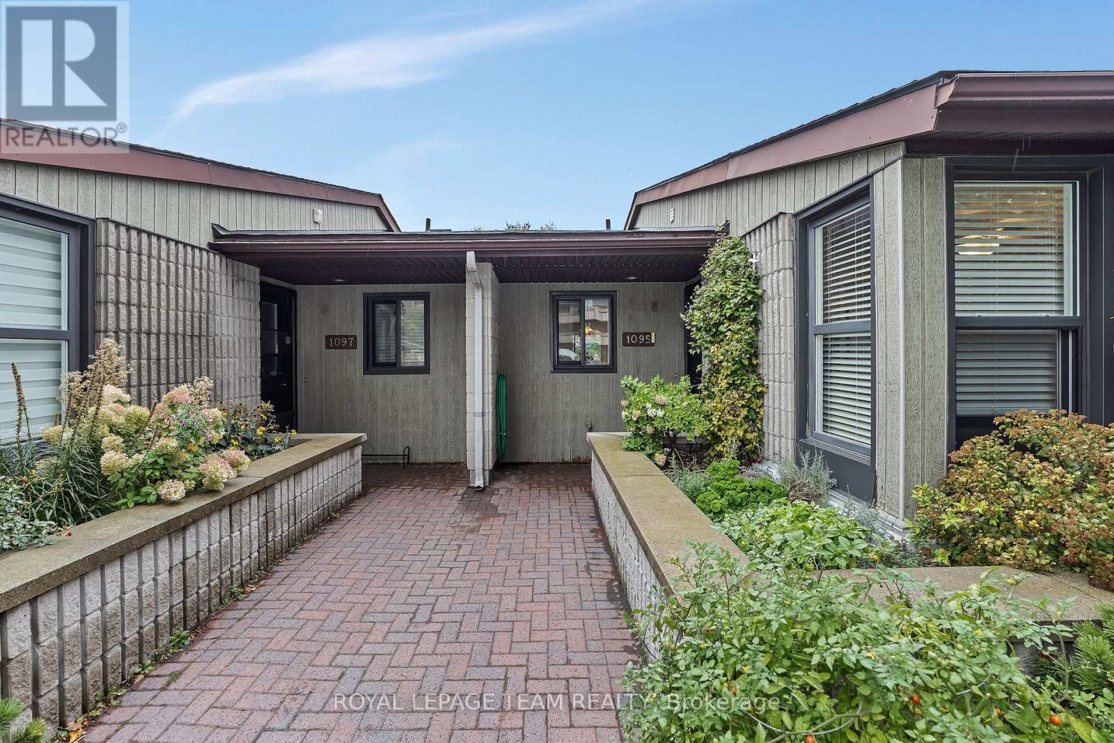 1095 AMBLESIDE DRIVE, ottawa, Ontario