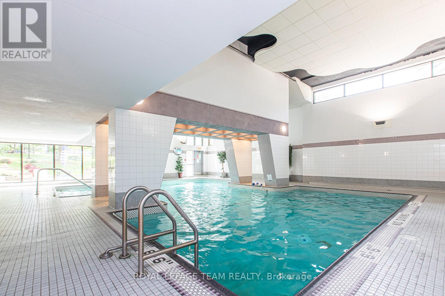 1095 Ambleside Drive, Ottawa, Ontario  K2B 8E2 - Photo 41 - X12429464