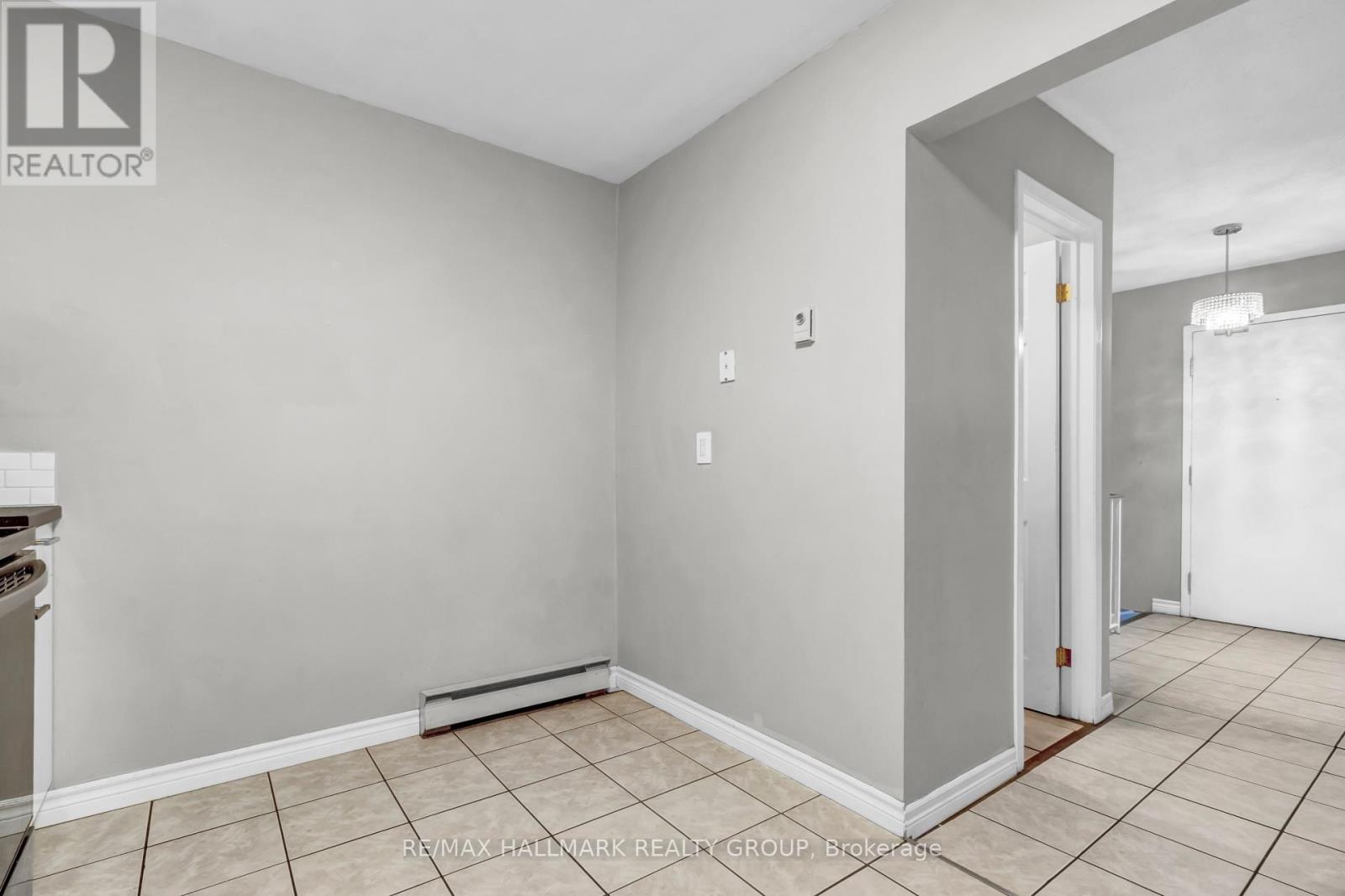 1 - 460 Fenerty Court, Ottawa, Ontario  K2L 3A9 - Photo 11 - X12429511