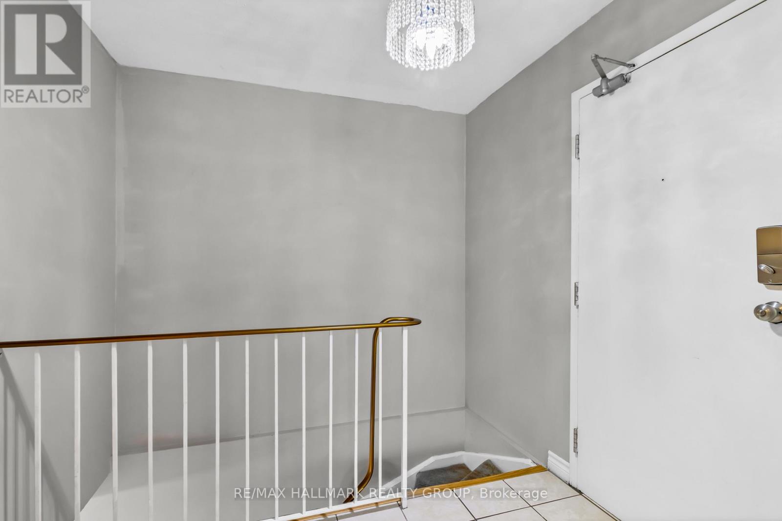 1 - 460 Fenerty Court, Ottawa, Ontario  K2L 3A9 - Photo 6 - X12429511