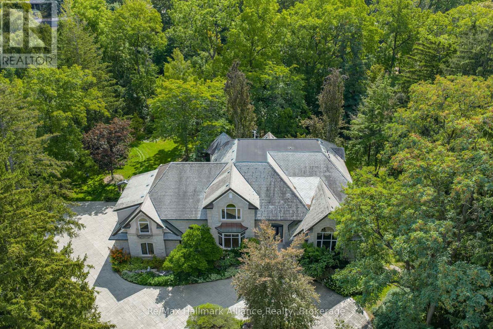1024 Linbrook Road, Oakville, Ontario  L6J 2L1 - Photo 3 - W12429460