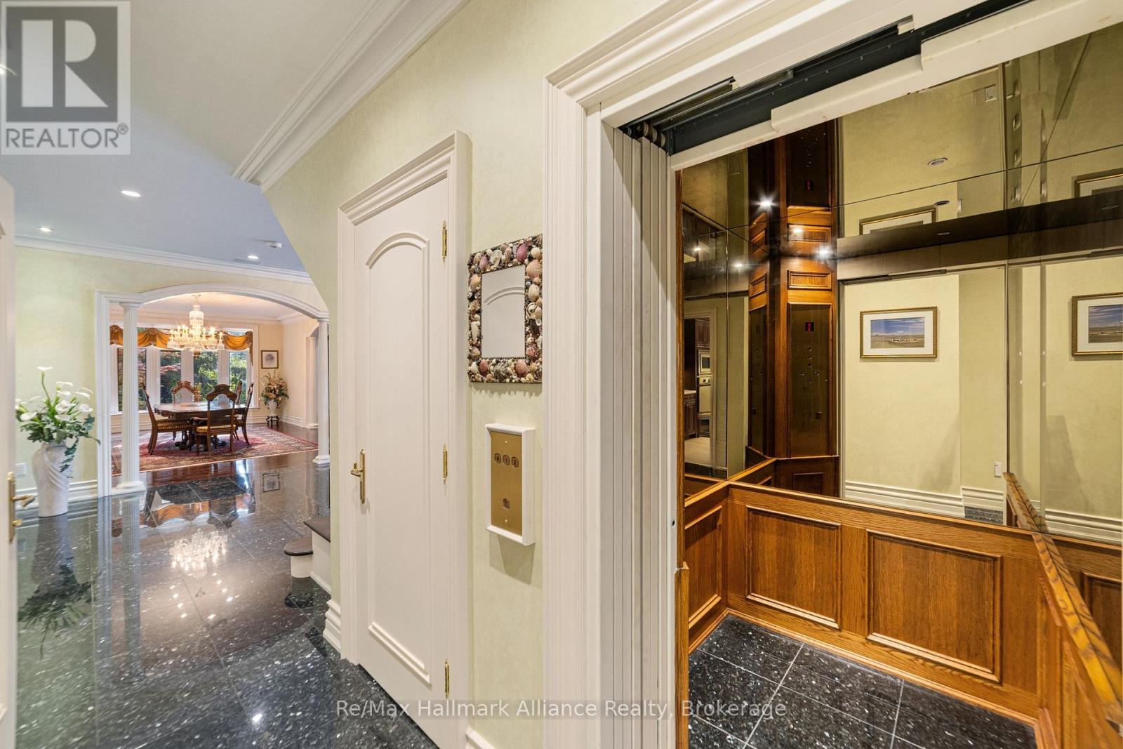 1024 Linbrook Road, Oakville, Ontario  L6J 2L1 - Photo 36 - W12429460
