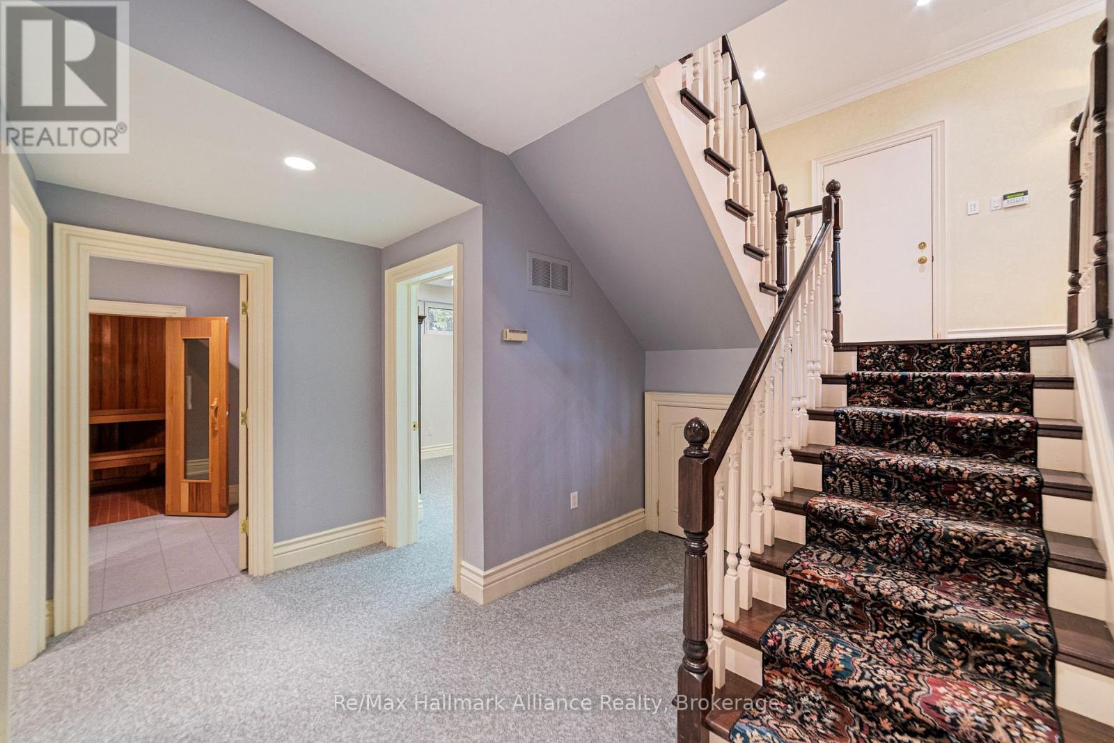 1024 Linbrook Road, Oakville, Ontario  L6J 2L1 - Photo 37 - W12429460